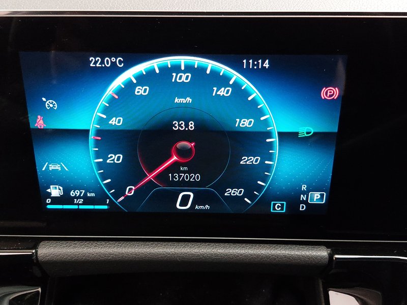 Mercedes-Benz B 180 d automatik • LED — 17