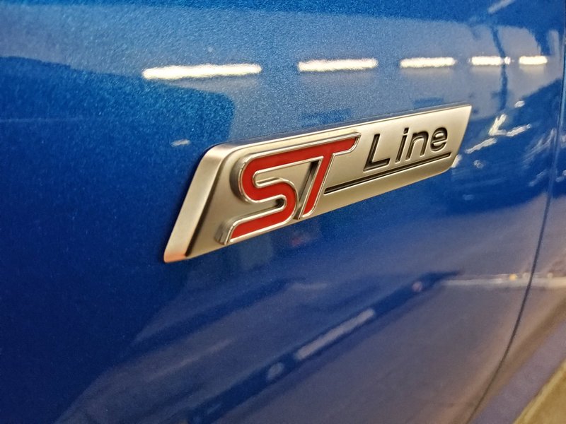 Ford Focus Turnier 1.5 EcoBlue ST-Line X automatik • ACC • LED — 11