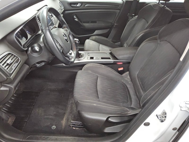 Renault Megane Grandtour 1.3 TCe Limited — 8