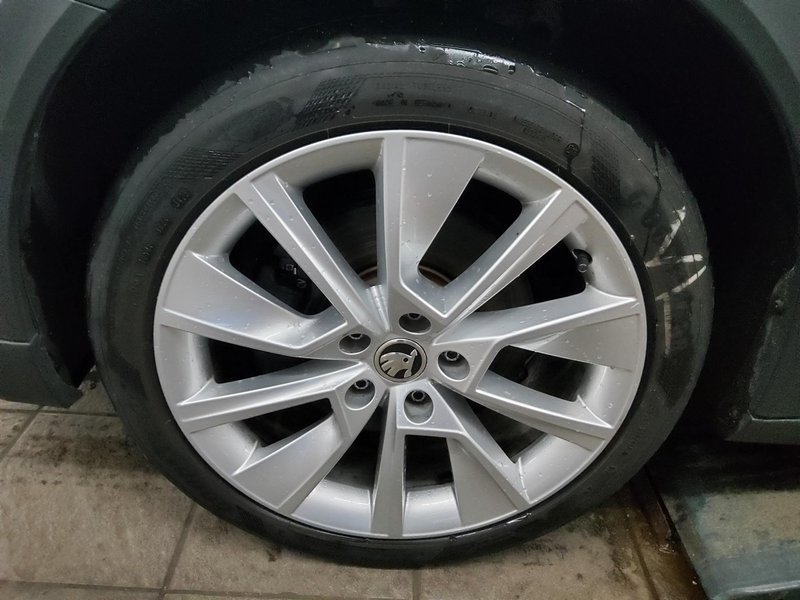 Škoda Octavia Kombi 2.0 TDI 4x4 automatik Scout • ACC • AHK — 11