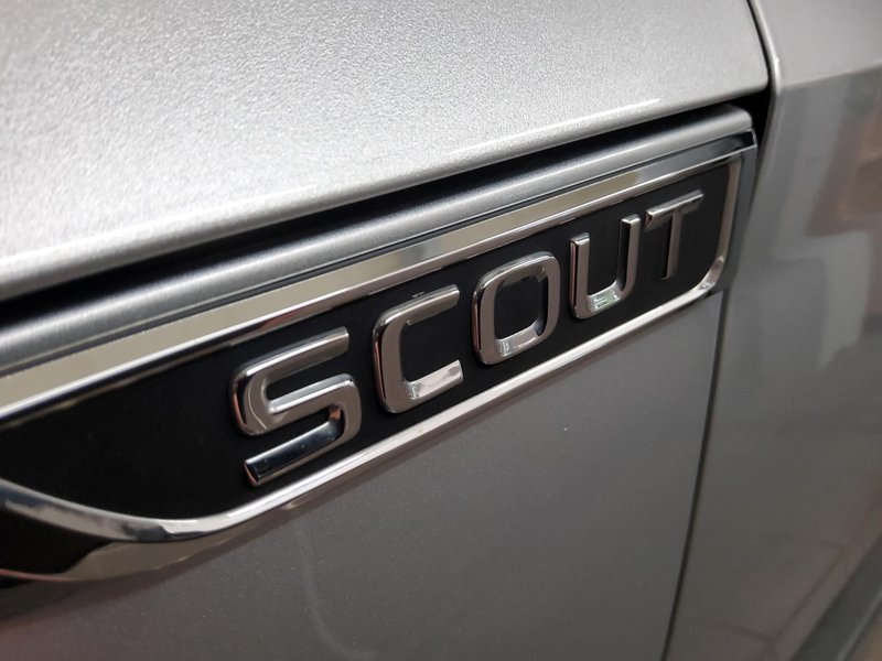 Škoda Octavia Kombi 2.0 TDI 4x4 automatik Scout • ACC • AHK — 12