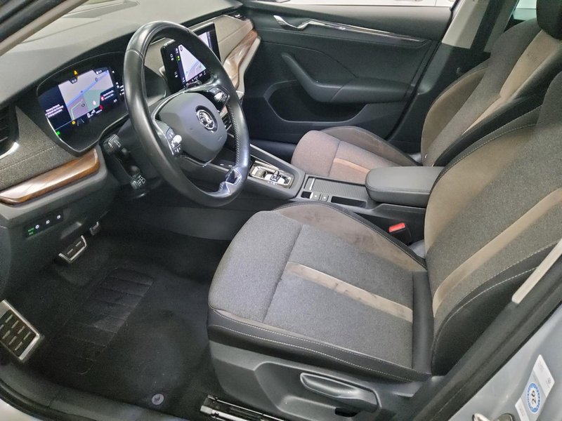 Škoda Octavia Kombi 2.0 TDI 4x4 automatik Scout • ACC • AHK — 9