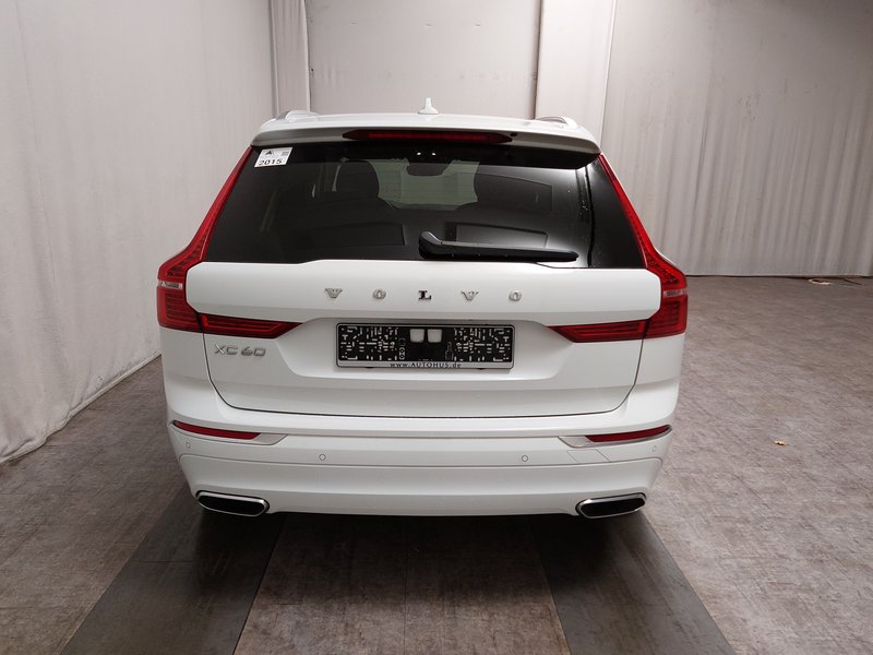 Volvo XC60 T6 AWD Inscription automatik • HUD • 360° kamera — 14