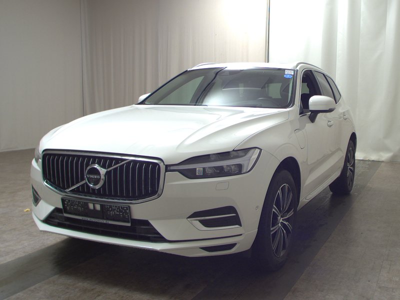 Volvo XC60 T6 AWD Inscription automatik • HUD • 360° kamera — 2