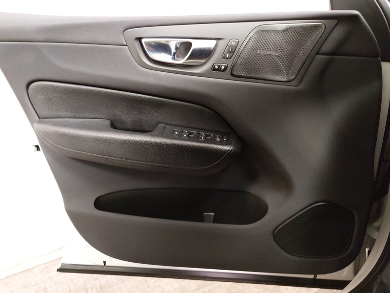 Volvo XC60 T6 AWD Inscription automatik • HUD • 360° kamera — 5