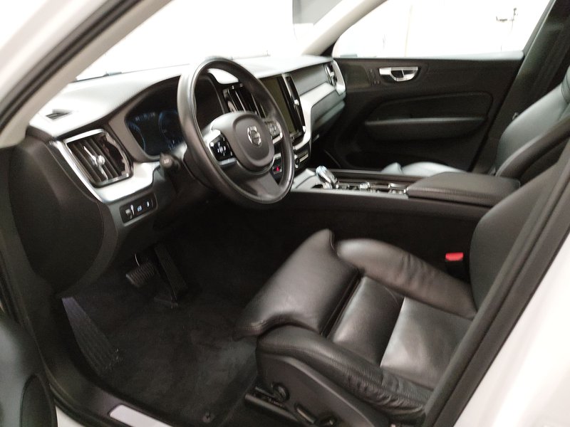 Volvo XC60 T6 AWD Inscription automatik • HUD • 360° kamera — 6