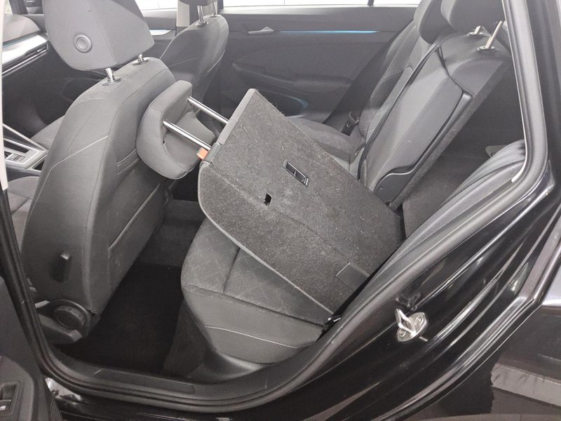 Volkswagen Golf 8 Variant 2.0 TDI automatik Life • bežično punjenje • Full LED — 13