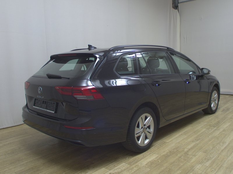 Volkswagen Golf 8 Variant 2.0 TDI automatik Life • bežično punjenje • Full LED — 4
