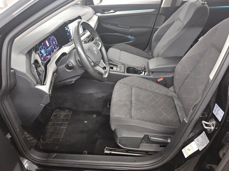 Volkswagen Golf 8 Variant 2.0 TDI automatik Life • bežično punjenje • Full LED — 9