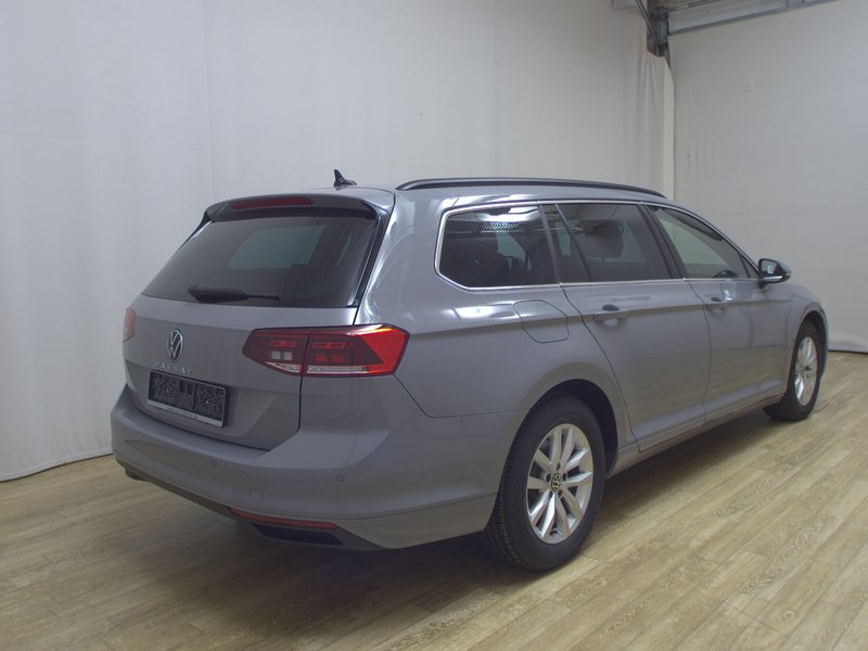 Volkswagen Passat Variant 2.0 TDI automatik Business • 360° kamera • ACC — 4
