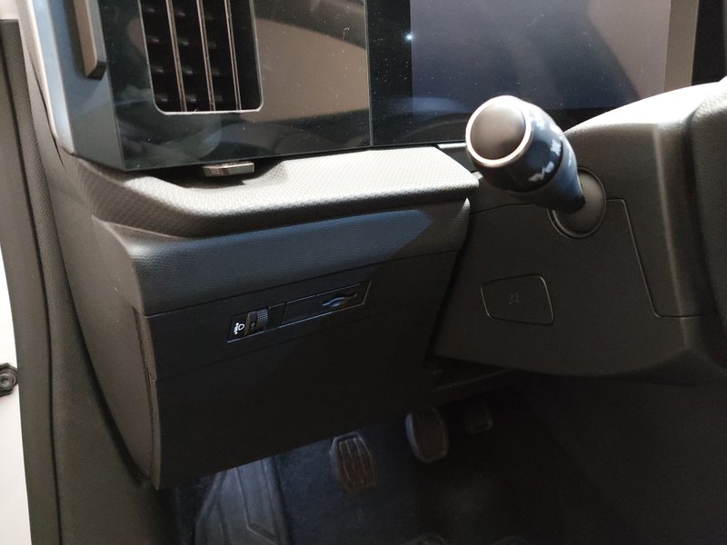 Opel Astra Sports Tourer 1.5 D Elegance • Full LED • digitalni instrumenti — 7