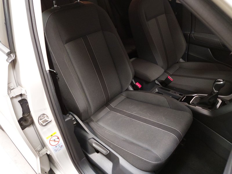 Volkswagen T-Roc 1.0 TSI Life • ACC • Full LED — 10