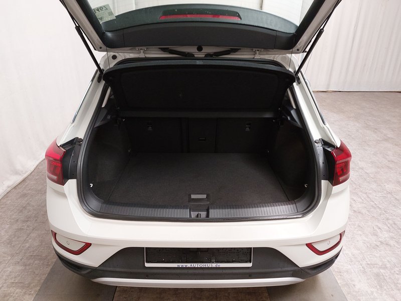 Volkswagen T-Roc 1.0 TSI Life • ACC • Full LED — 15