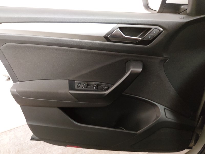 Volkswagen T-Roc 1.0 TSI Life • ACC • Full LED — 5