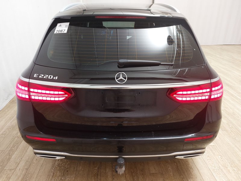 Mercedes-Benz E 220 d karavan automatik Avantgarde • ACC • električna peta vrata — 14