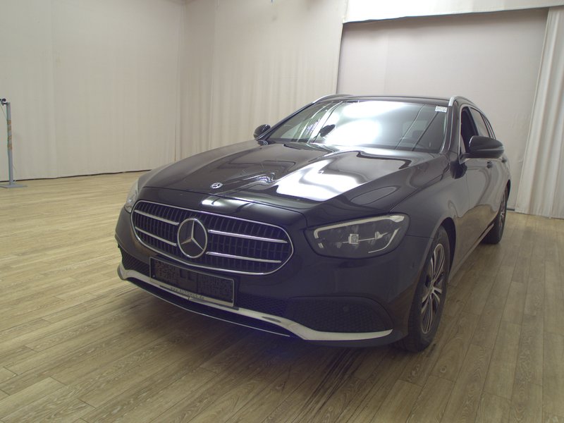 Mercedes-Benz E 220 d karavan automatik Avantgarde • ACC • električna peta vrata — 2