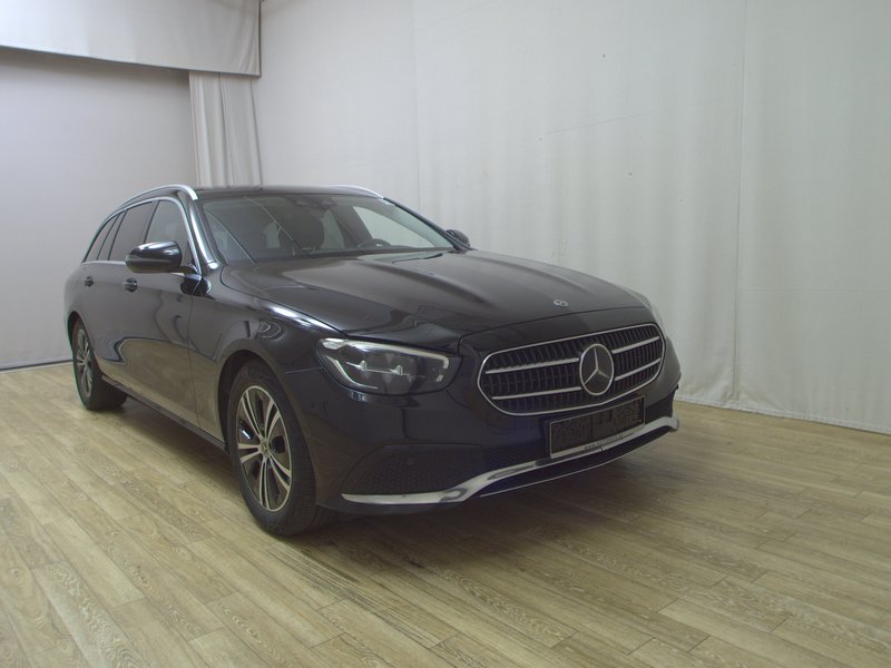 Mercedes-Benz E 220 d karavan automatik Avantgarde • ACC • električna peta vrata — 3