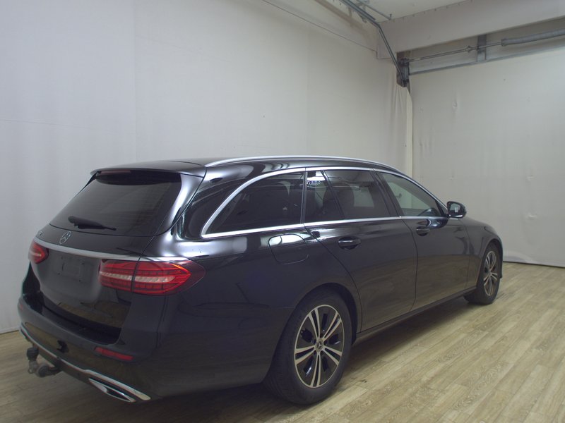 Mercedes-Benz E 220 d karavan automatik Avantgarde • ACC • električna peta vrata — 4