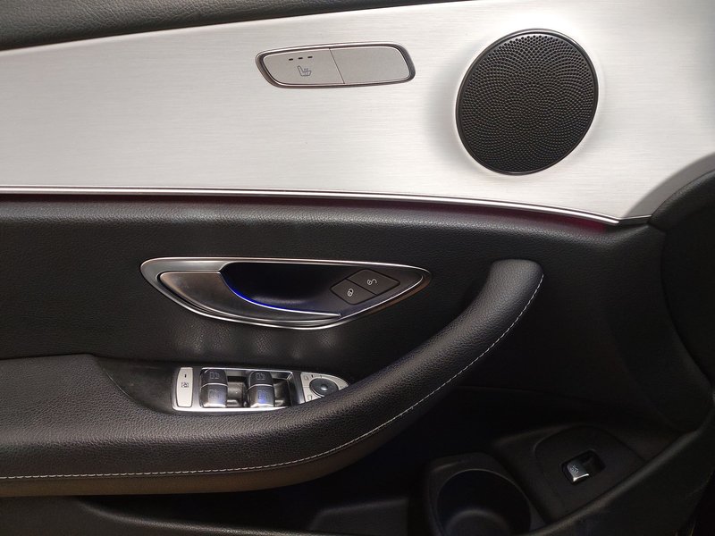Mercedes-Benz E 220 d karavan automatik Avantgarde • ACC • električna peta vrata — 5