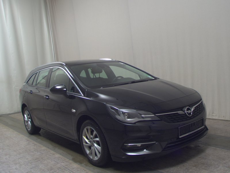 Opel Astra ST 1.5 D Elegance • LED • navigacija — 2
