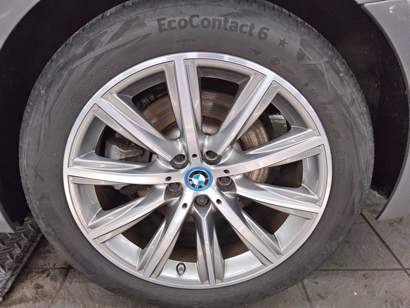 BMW 530e Touring automatik • ACC • Laser LED — 11