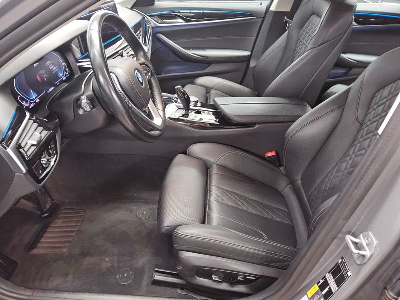 BMW 530e Touring automatik • ACC • Laser LED — 9