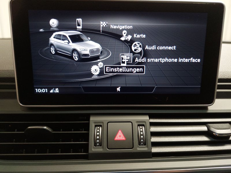 Audi Q5 50 TDI quattro S line automatik • električna peta vrata • Full LED — 19