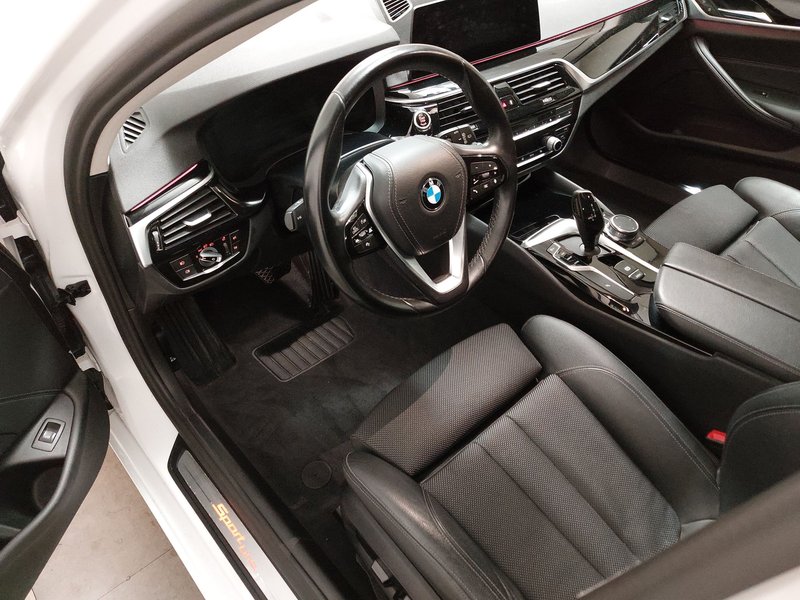 BMW 520d Touring automatik Sport Line • ACC • LED — 6
