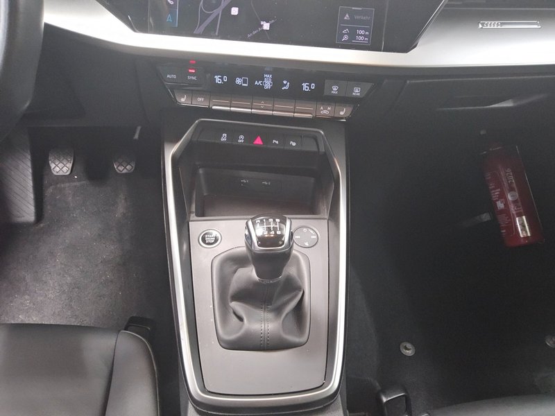 Audi A3 Sportback 30 TDI S line • digitalni instrumenti • koža — 6