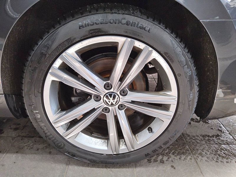 Volkswagen Arteon 2.0 TSI automatik R-Line • ACC • Full LED — 11