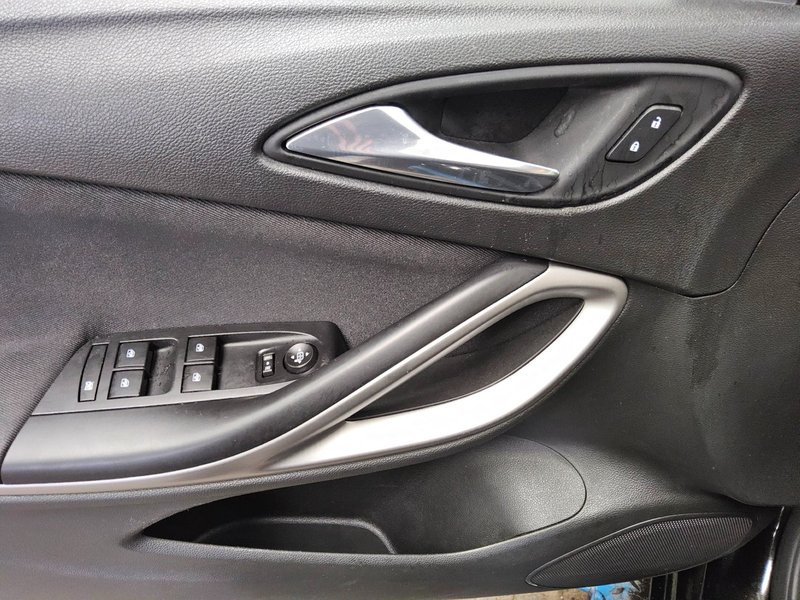 Opel Astra ST 1.5 D automatik • LED • navigacija — 9