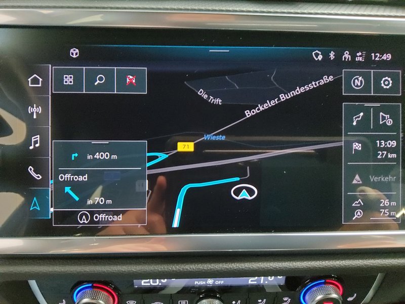 Audi Q3 35 TDI automatik advanced • ACC • Full LED — 7