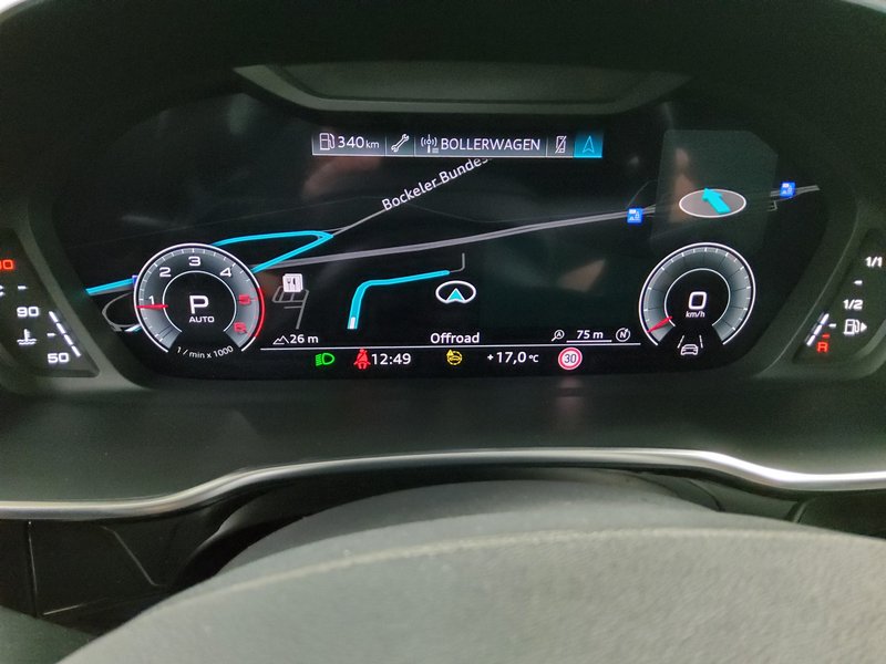 Audi Q3 35 TDI automatik advanced • ACC • Full LED — 8