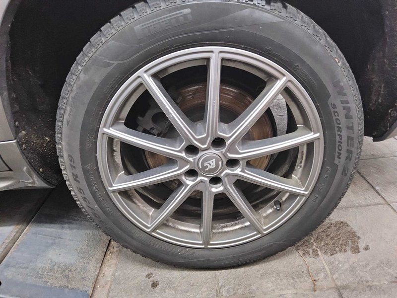 Volvo XC90 T8 AWD Hybrid automatik • ACC • AHK — 11
