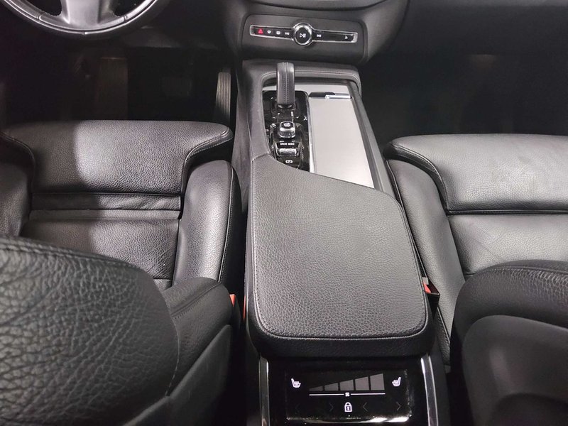 Volvo XC90 T8 AWD Hybrid automatik • ACC • AHK — 6