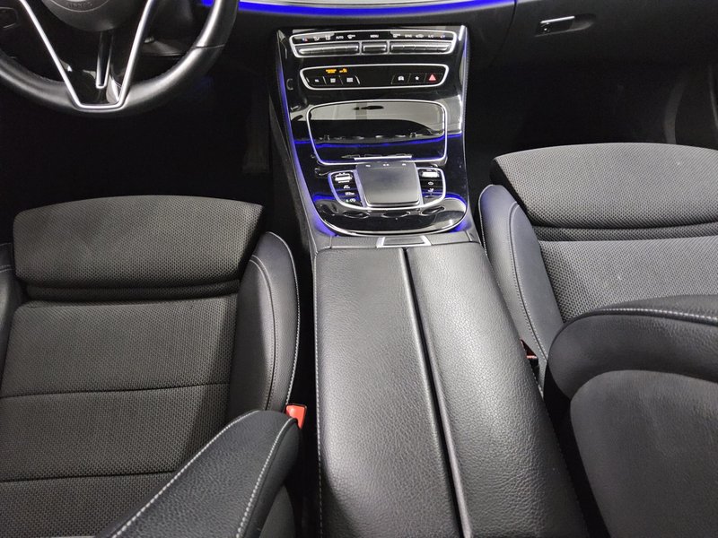 Mercedes-Benz E 220 d karavan automatik Avantgarde • LED • digitalni instrumenti — 6