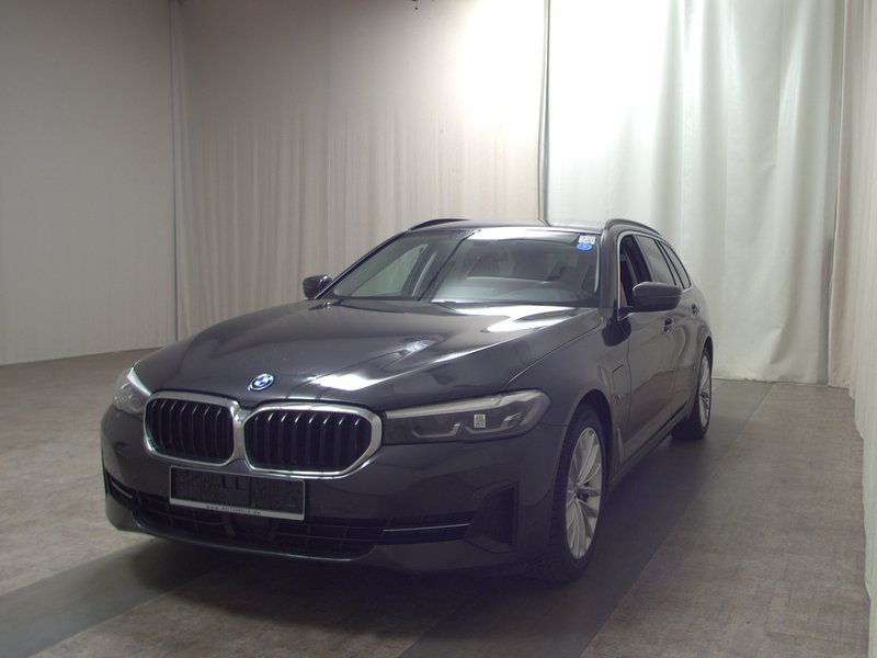 BMW 530e Touring automatik • ACC • LED — 2
