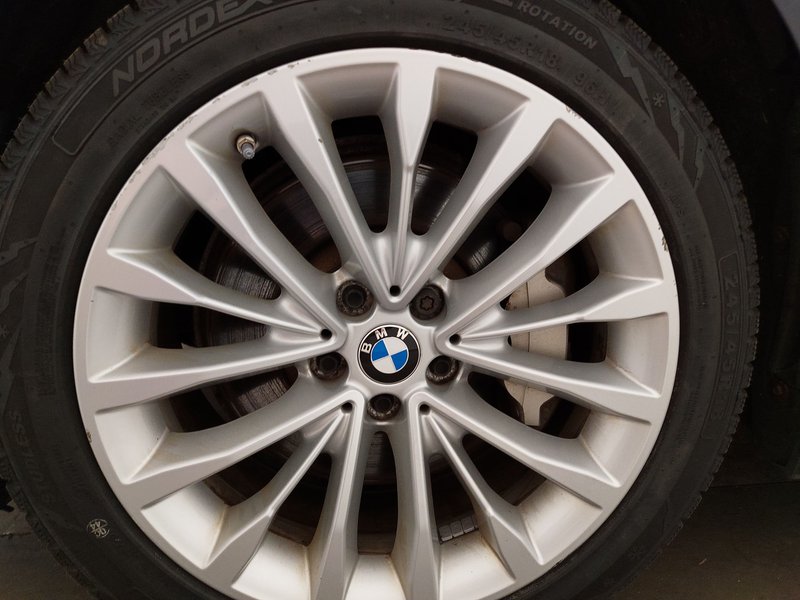 BMW 530e Touring automatik • ACC • LED — 9