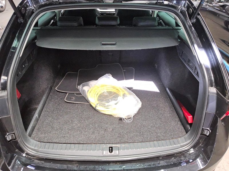 Škoda Octavia Kombi 1.4 TSI iV automatik Style • Sjedala s masažom — 12