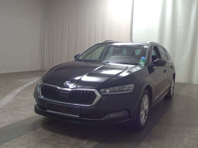Škoda Octavia Kombi 1.4 TSI iV automatik Style • Sjedala s masažom — 2
