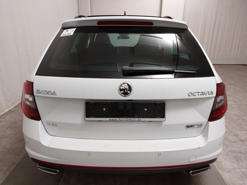 Škoda Octavia Combi 2.0 TDI 4x4 RS automatik • panorama • LED — 14