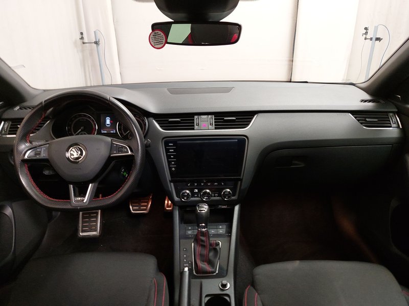Škoda Octavia Combi 2.0 TDI 4x4 RS automatik • panorama • LED — 17
