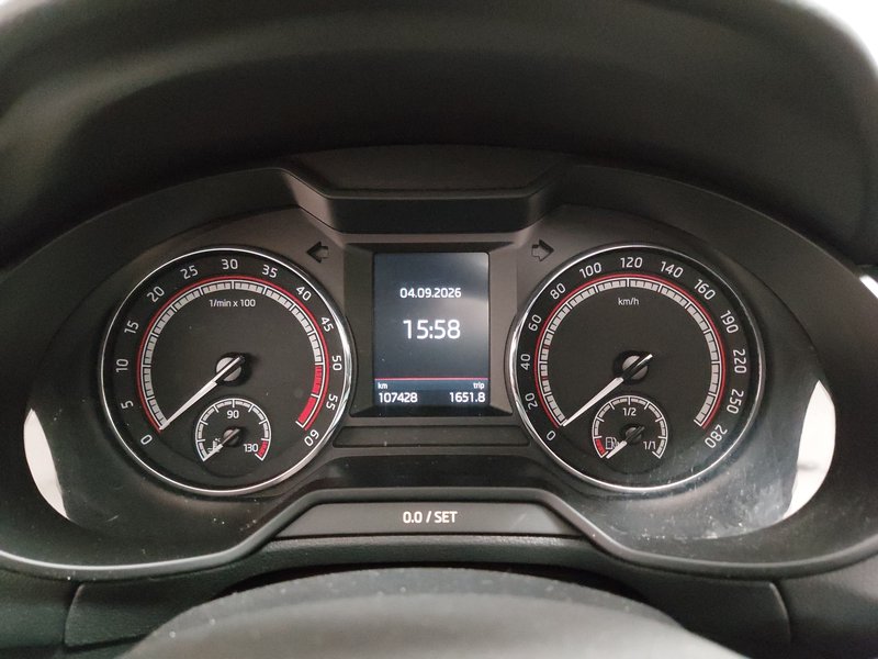 Škoda Octavia Combi 2.0 TDI 4x4 RS automatik • panorama • LED — 21