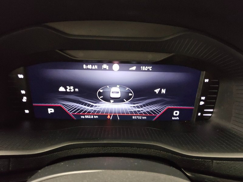 Škoda Karoq 2.0 TDI 4x4 automatik SportLine • ACC • Full LED — 8