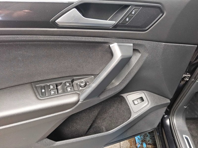 Volkswagen Tiguan 2.0 TDI automatik Elegance • ACC • električna peta vrata — 10