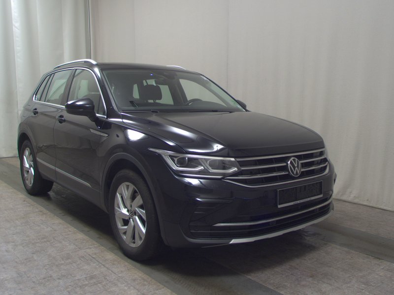 Volkswagen Tiguan 2.0 TDI automatik Elegance • ACC • električna peta vrata — 3