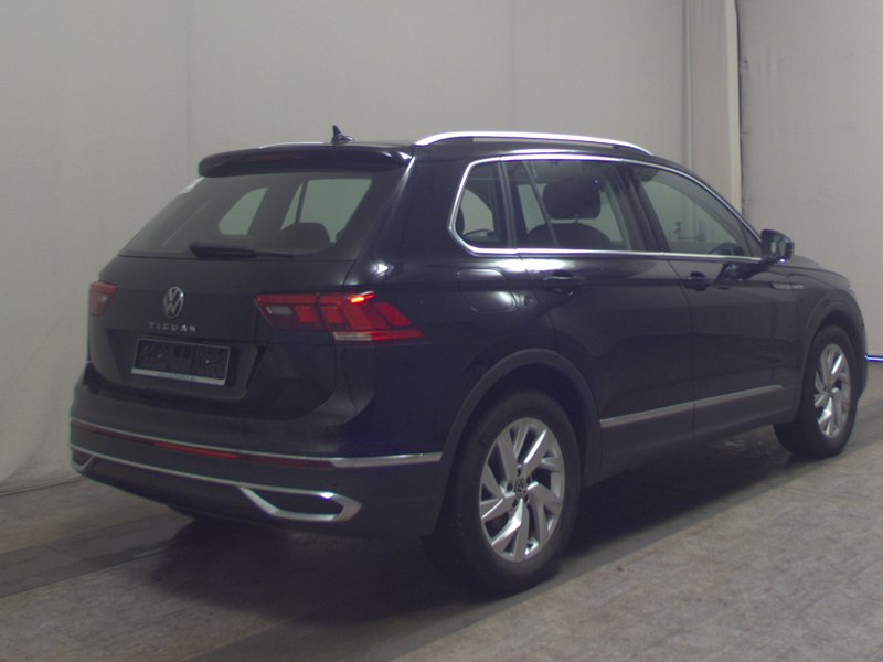 Volkswagen Tiguan 2.0 TDI automatik Elegance • ACC • električna peta vrata — 4