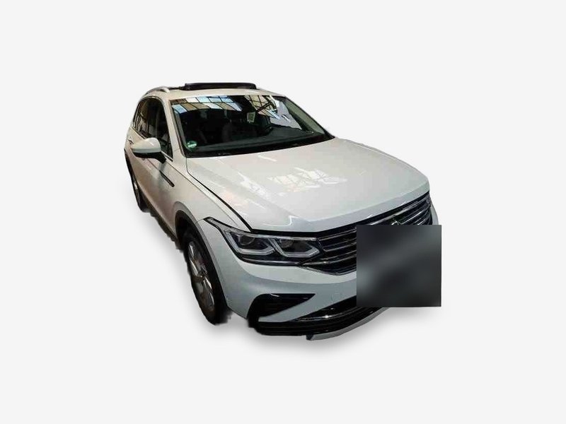 Volkswagen Tiguan 2.0 TDI automatik Elegance • ACC — 2