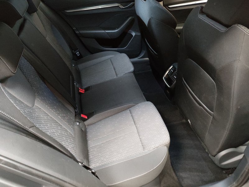 Škoda Octavia Kombi 2.0 TDI automatik Style • ACC • grijano staklo — 12