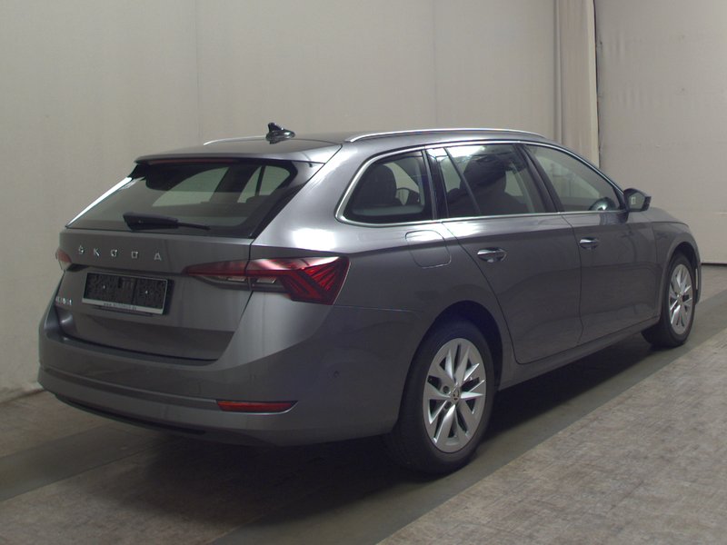 Škoda Octavia Kombi 2.0 TDI automatik Style • ACC • grijano staklo — 4